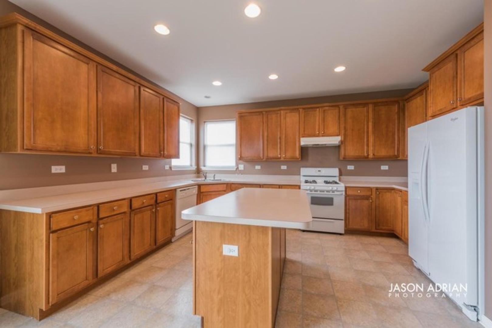 3030 Cookson Avenue Elgin, IL 60124 - Photo 5 of 24