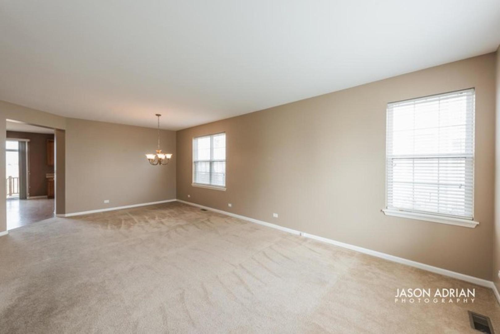 3030 Cookson Avenue Elgin, IL 60124 - Photo 7 of 24