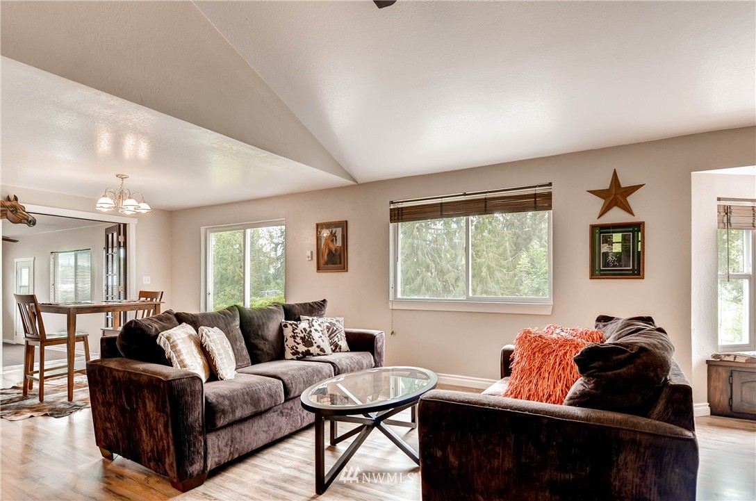 18512 OK Mill Road Snohomish, WA 98290 - Photo 4 of 25 Gallery Image 4