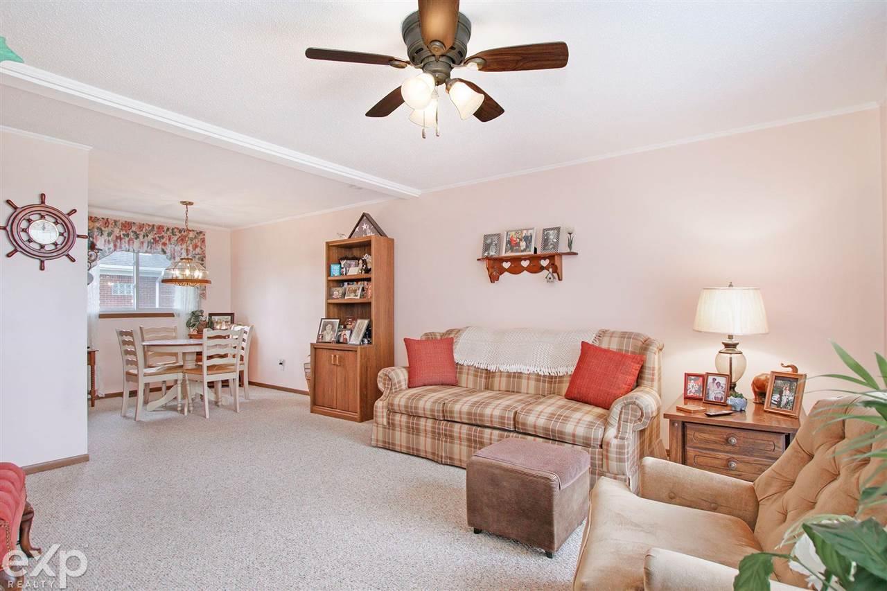 9287 North River Road Algonac, MI 48001 - Photo 8 of 17 50072206-8.JPG
