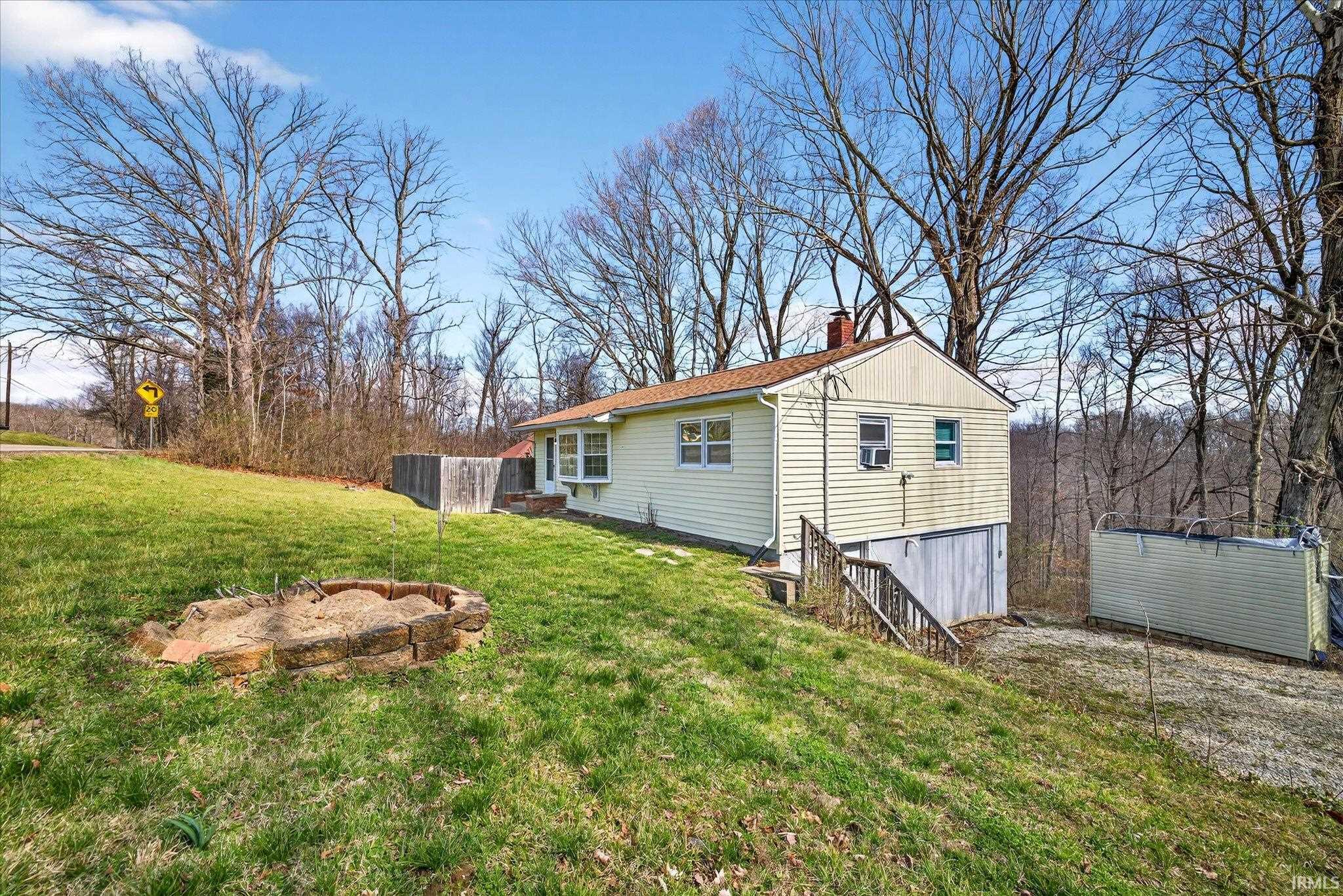 7575 South Harmony Road Bloomington, IN 47403 - Photo 3 of 36