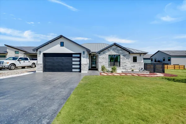 $439,000 | 1611 Johnson Street, Marble Falls, TX 78654
