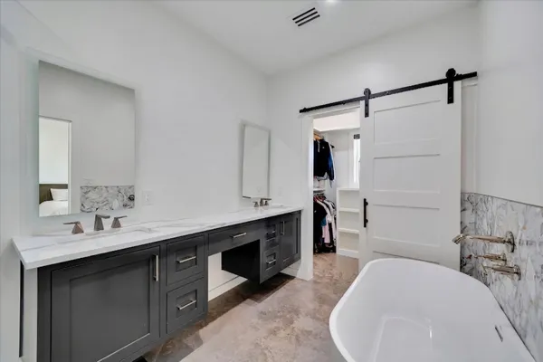 $439,000 | 1611 Johnson Street, Marble Falls, TX 78654