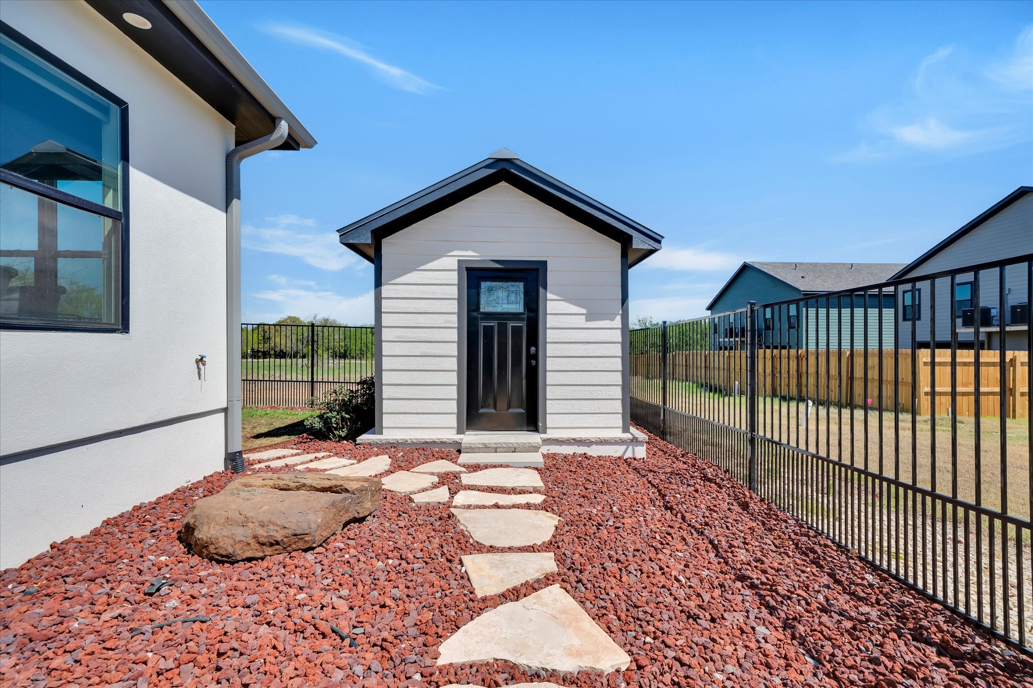 1611 Johnson Street Marble Falls, TX 78654 - Photo 32 of 40