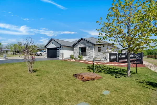 $439,000 | 1611 Johnson Street, Marble Falls, TX 78654