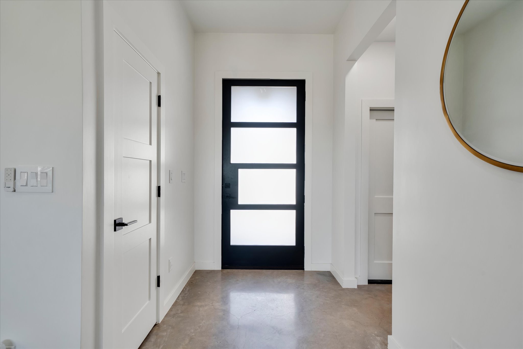 1611 Johnson Street Marble Falls, TX 78654 - Photo 4 of 40 an empty room with windows and closet
