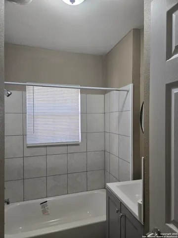 $1,595 | 2051 Martin Luther King Drive, San Antonio, TX 78203