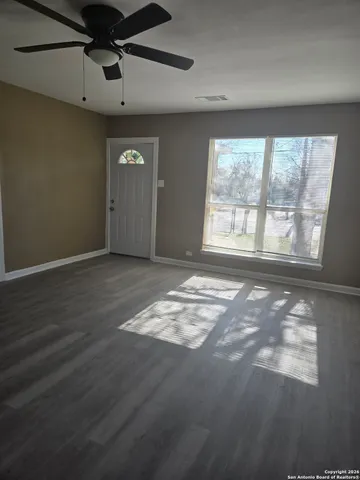 $1,595 | 2051 Martin Luther King Drive, San Antonio, TX 78203