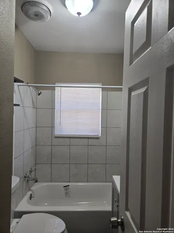 $1,595 | 2051 Martin Luther King Drive, San Antonio, TX 78203