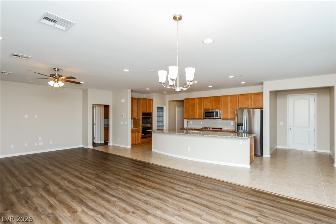 577 Comodo Street Henderson, NV 89011 - Photo 4 of 15