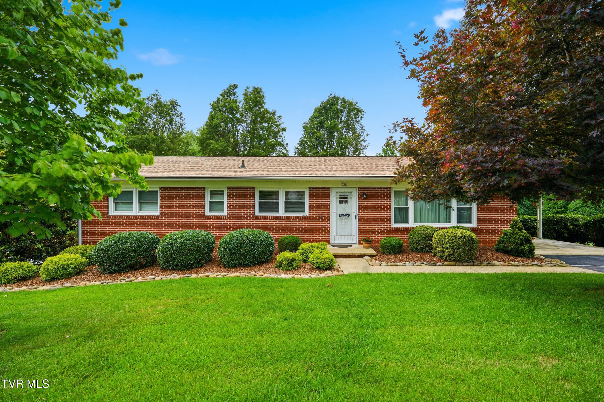 716 Kendrick Creek Road Kingsport, TN 37663 - Photo 1 of 45 1_716 kendrick creek rd-8