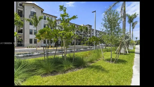 $2,538 | 7850 Pasadena Boulevard, Unit B1, Pembroke Pines, FL 33024