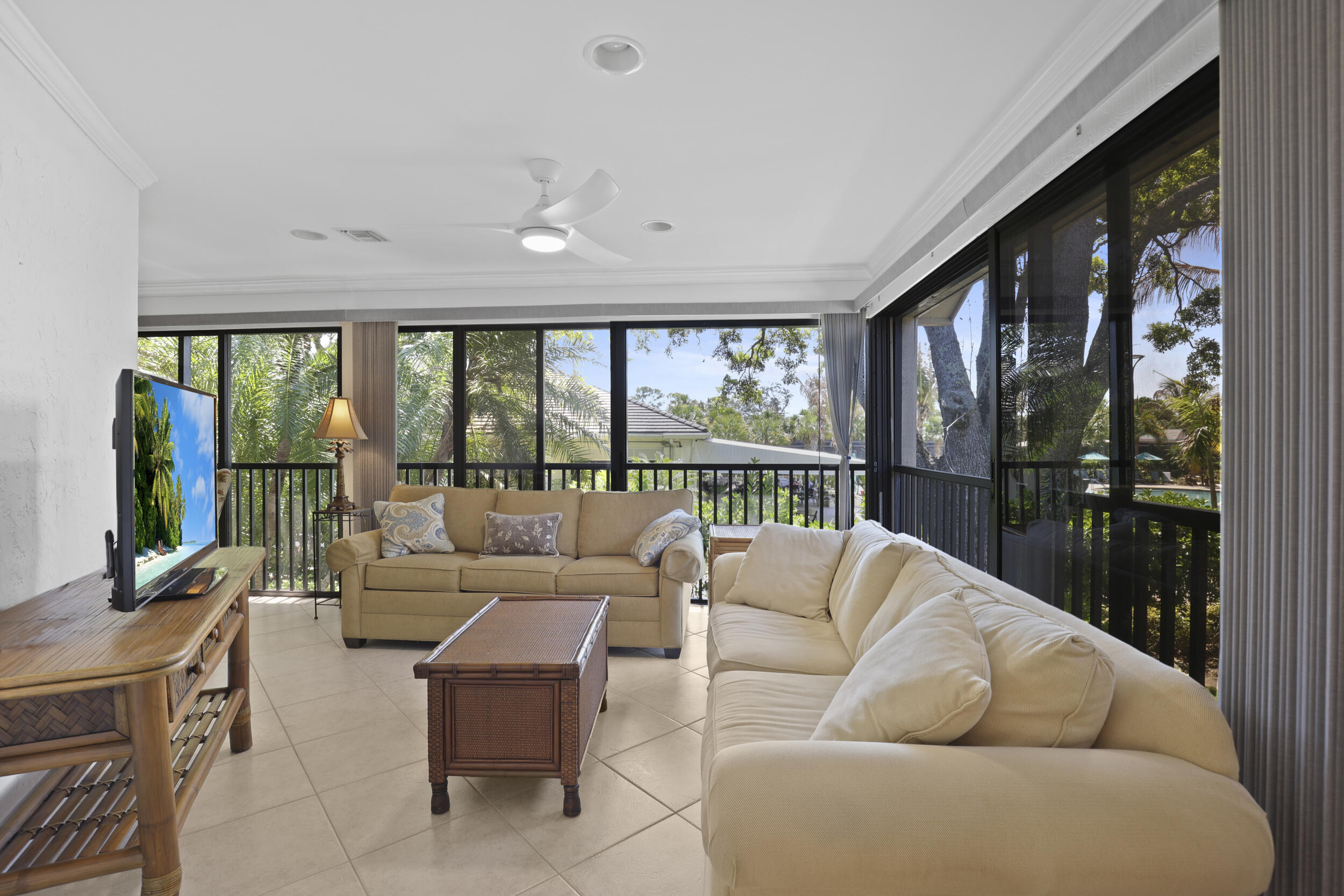 5172 Southeast Club Way, Unit 207 Stuart, FL 34997 - Photo 10 of 87 9_0o1a0171
