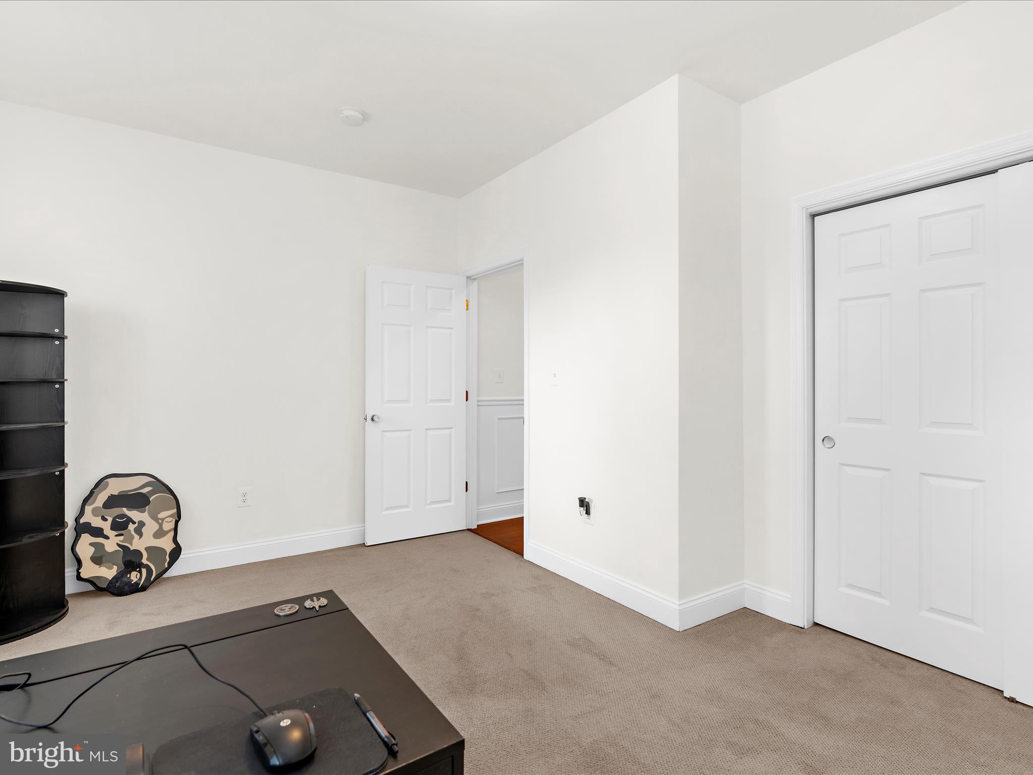 505 Mosher Street Baltimore, MD 21217 - Photo 16 of 46 a view of livingroom with window