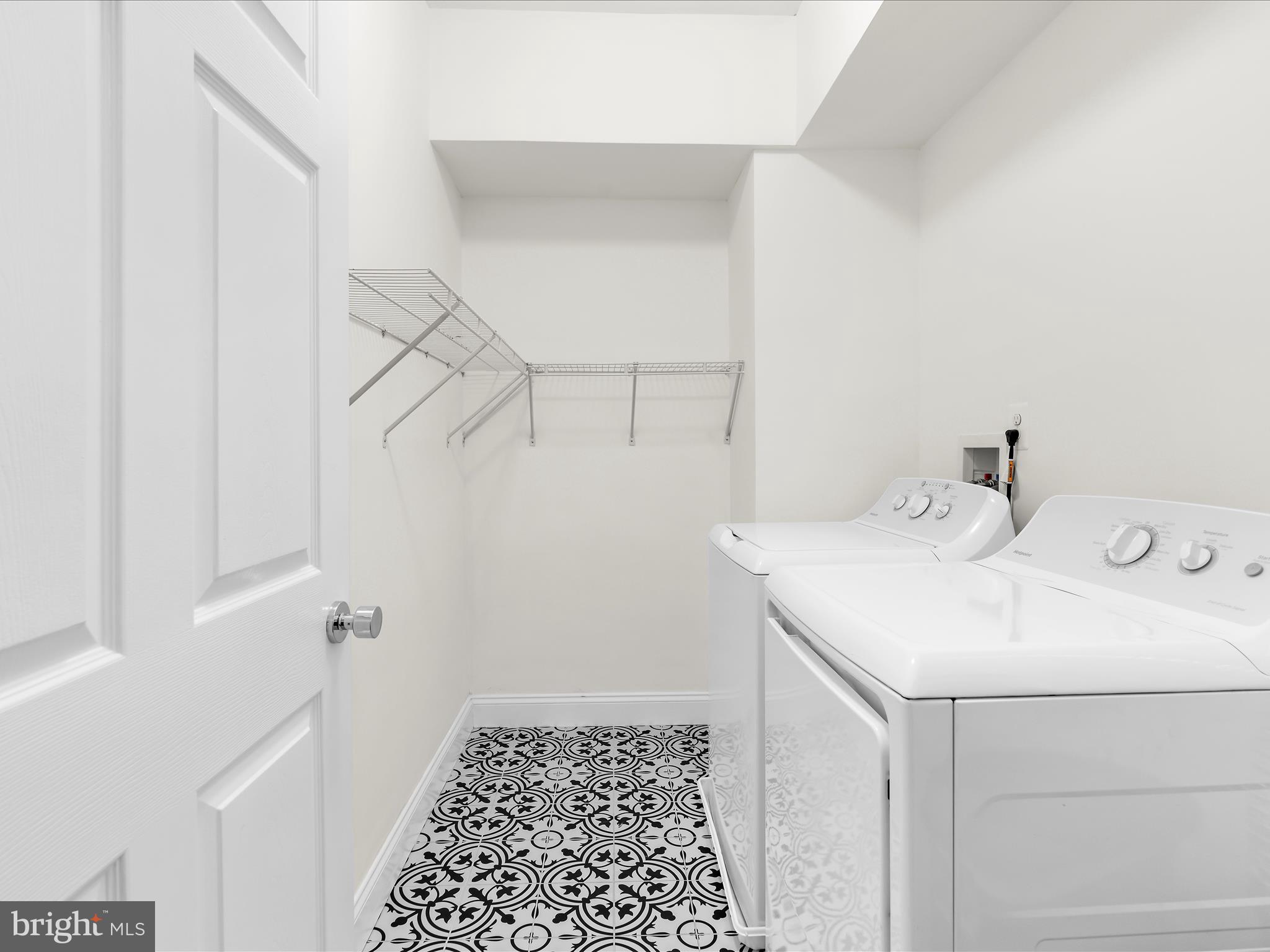 505 Mosher Street Baltimore, MD 21217 - Photo 17 of 46 a bathroom with a sink and a mirror