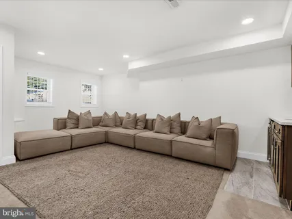 $385,000 | 505 Mosher Street, Baltimore, MD 21217
