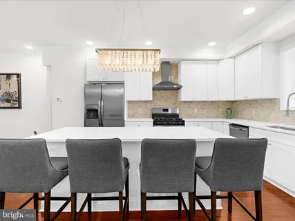 $385,000 | 505 Mosher Street, Baltimore, MD 21217