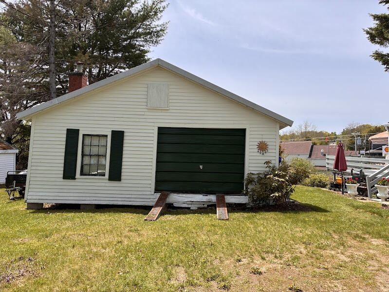 11 Church Street Winterport, ME 04496 - Photo 4 of 30