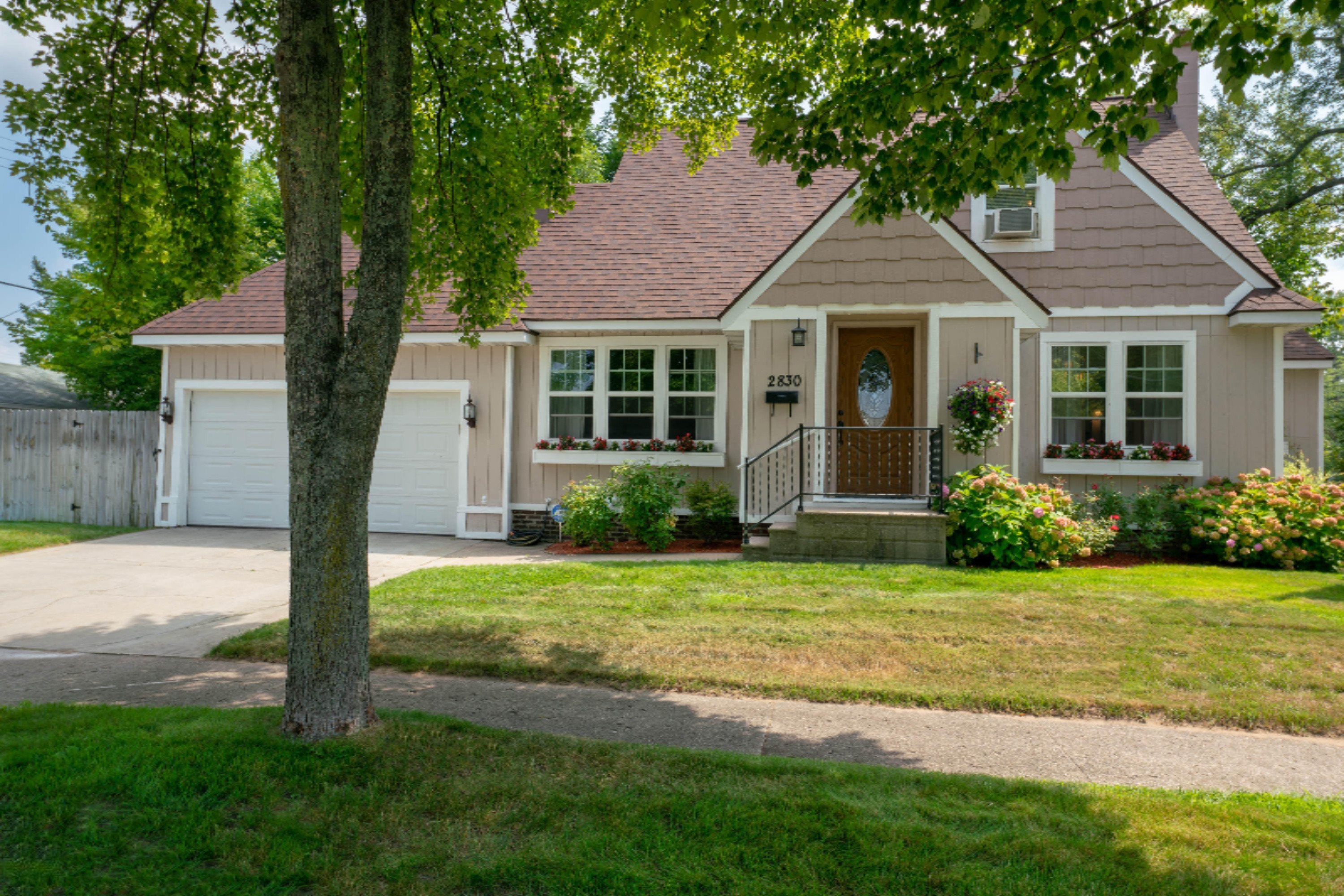 2830 Dawes Road Muskegon, MI 49441 - Photo 2 of 43 2830-Dawes-Road-36
