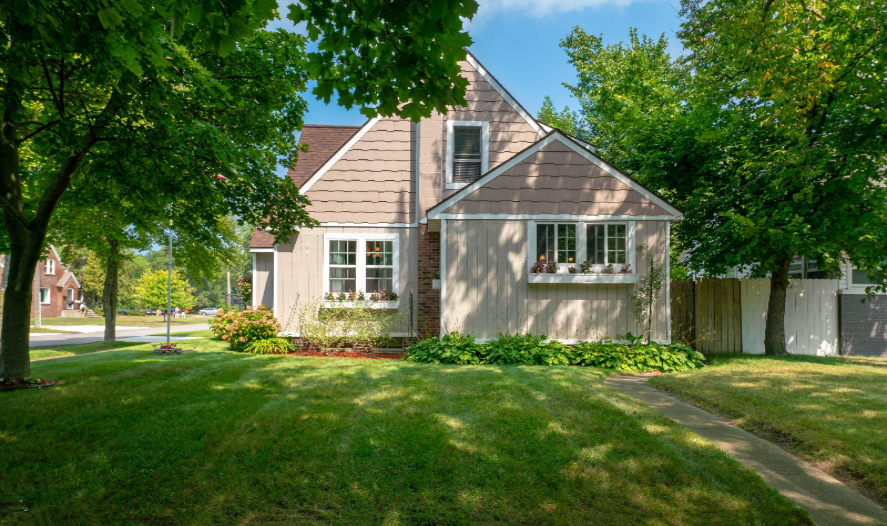 2830 Dawes Road Muskegon, MI 49441 - Photo 7 of 43 2830-Dawes-Road-38