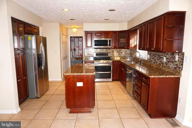 $790,000 | 6141 Golden Bell Way, Columbia, MD 21045