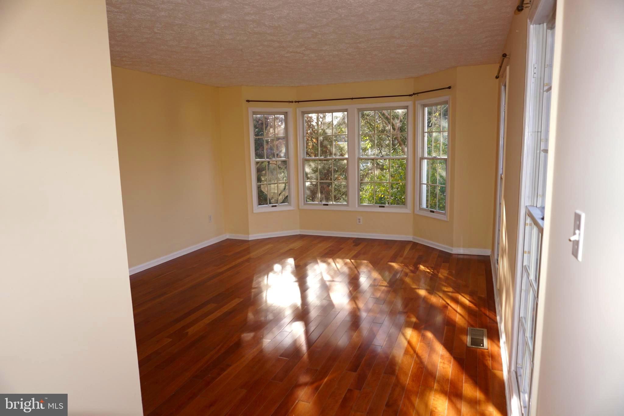 6141 Golden Bell Way Columbia, MD 21045 - Photo 7 of 74