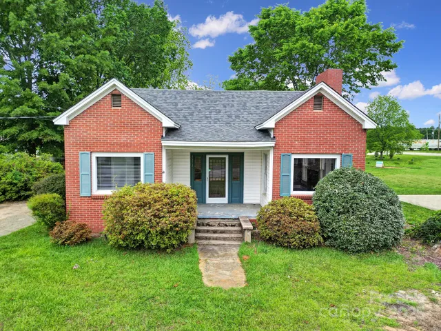 $215,000 | 5573 Main Street, Fort Lawn, SC 29714