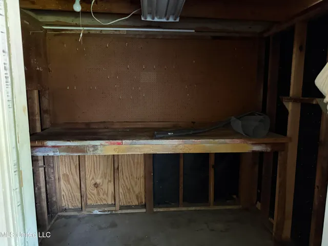 $1,800 | 2507 Middlecoff Drive, Gulfport, MS 39507