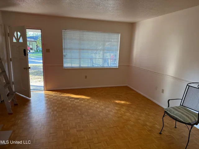 $1,800 | 2507 Middlecoff Drive, Gulfport, MS 39507