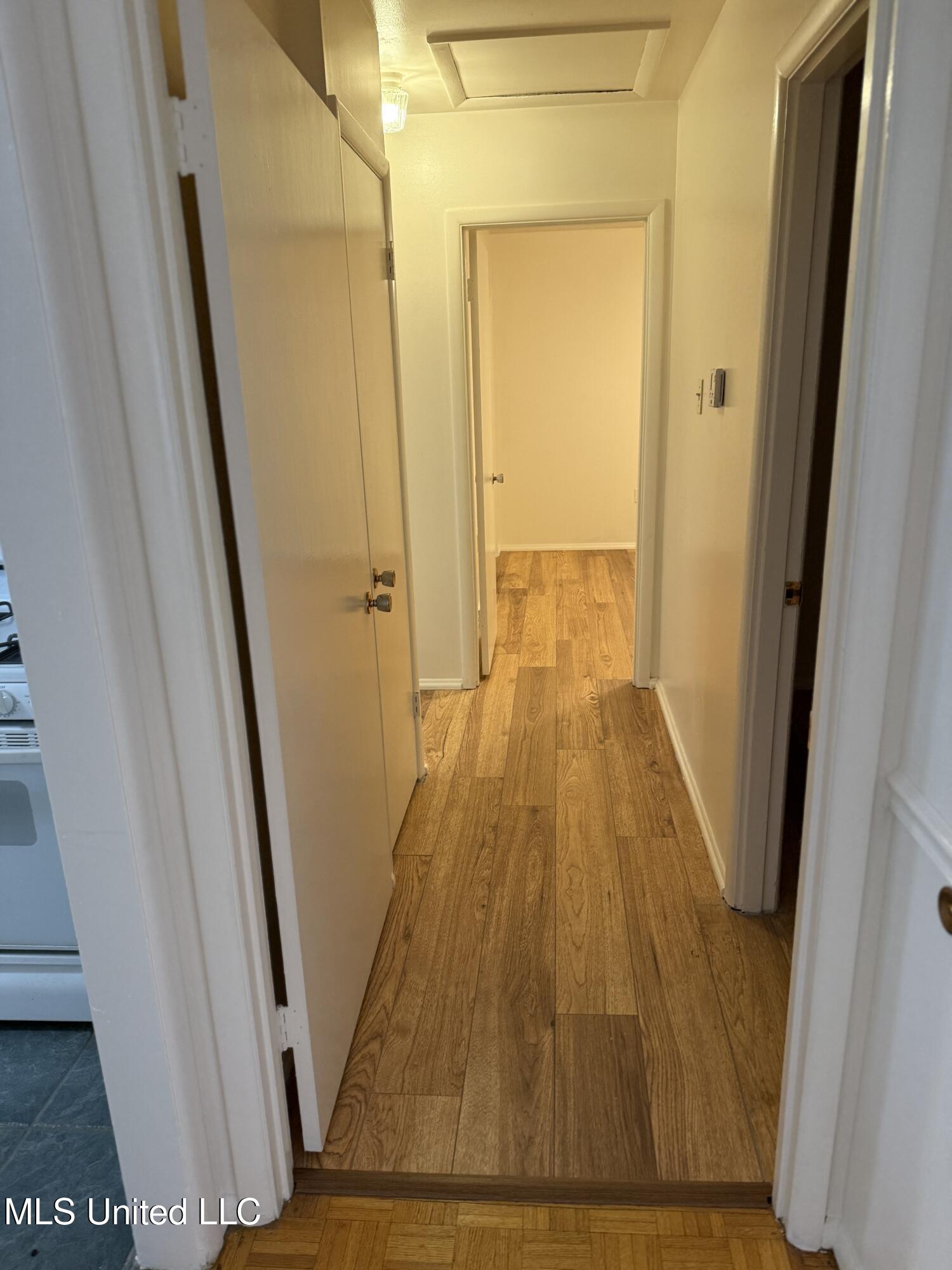 2507 Middlecoff Drive Gulfport, MS 39507 - Photo 8 of 19 IMG_2118