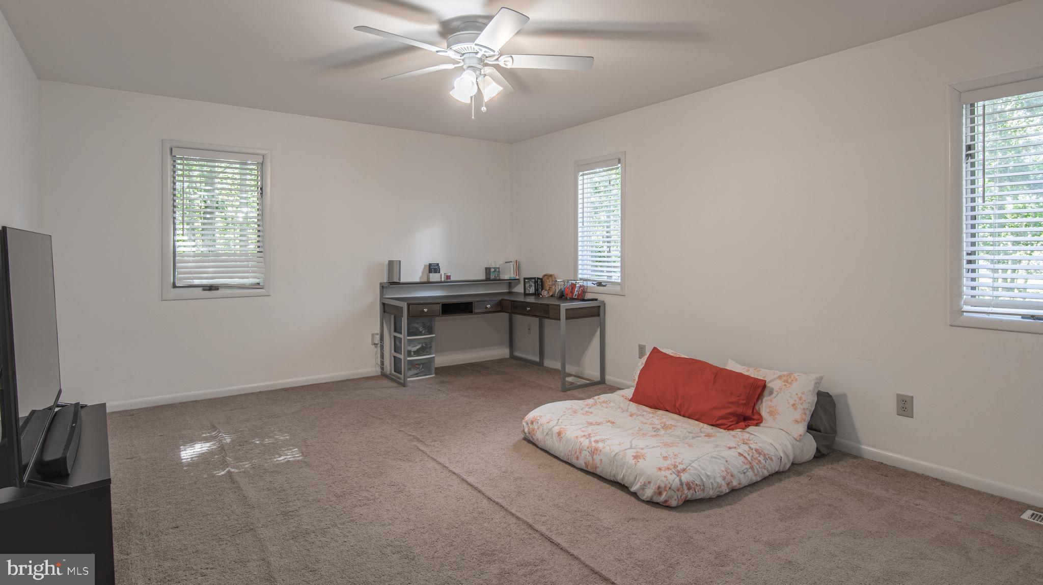 561 East Jimmie Leeds Road Absecon, NJ 08205 - Photo 12 of 20