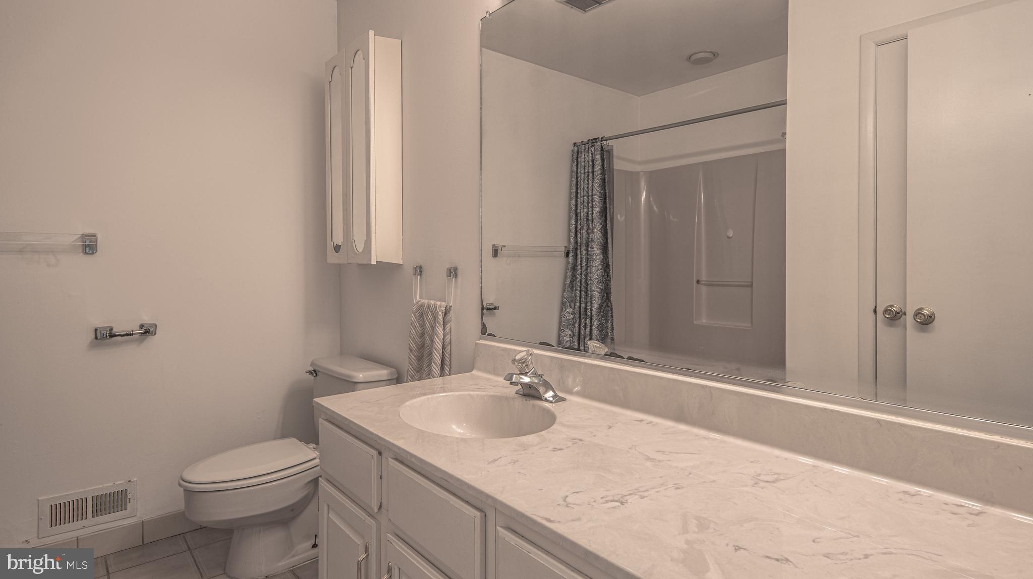 561 East Jimmie Leeds Road Absecon, NJ 08205 - Photo 14 of 20