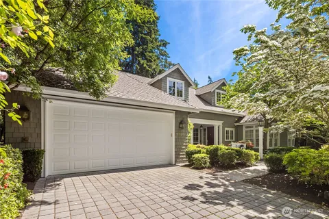 $3,150,000 | 2720 105th Avenue Southeast, Bellevue, WA 98004