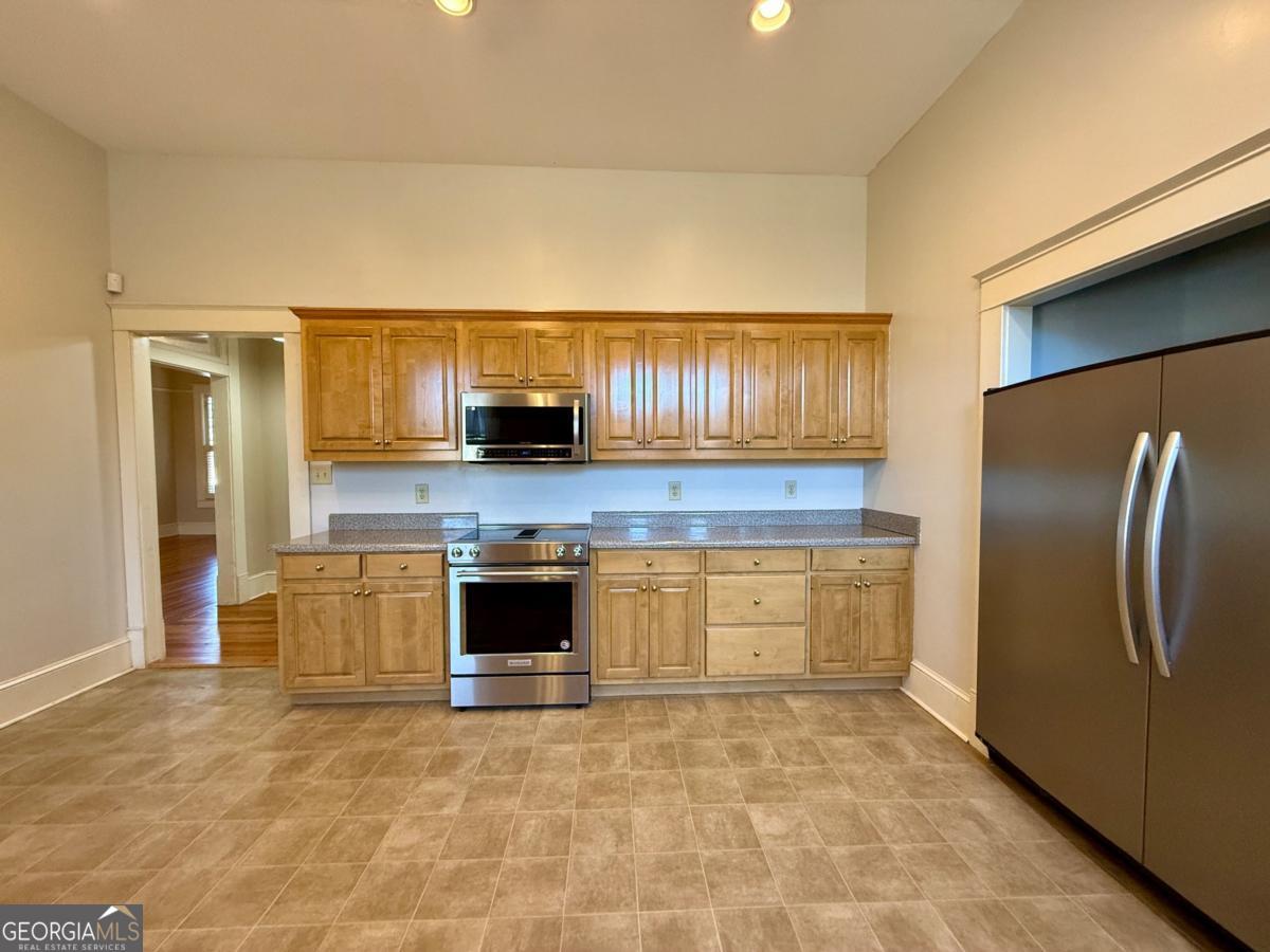 308 Church Street Vienna, GA 31092 - Photo 13 of 47