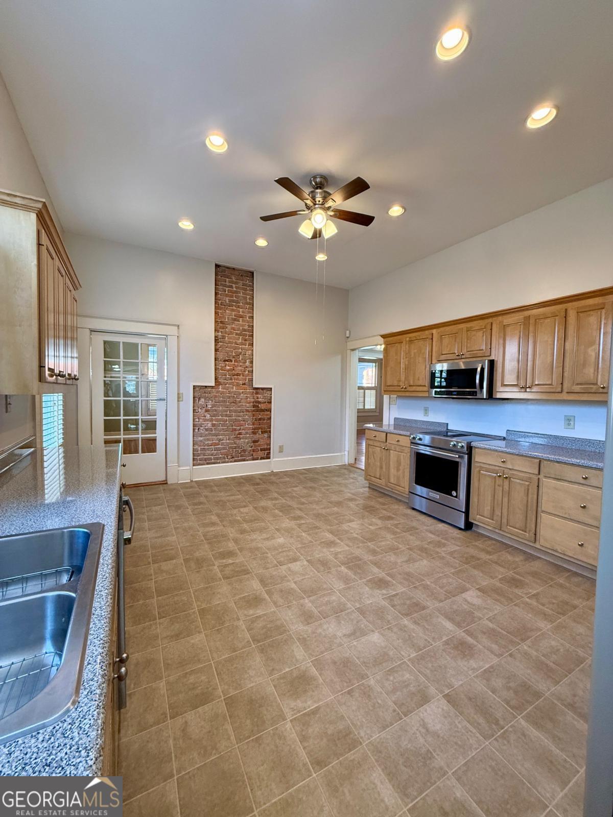 308 Church Street Vienna, GA 31092 - Photo 16 of 47