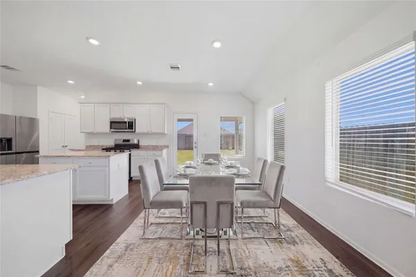 $2,450 | 14226 Overbrook Willow Way, Rosharon, TX 77583