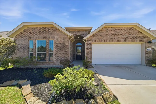 $2,500 | 14226 Overbrook Willow Way, Rosharon, TX 77583