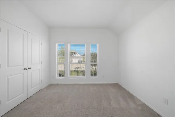 $2,500 | 14226 Overbrook Willow Way, Rosharon, TX 77583