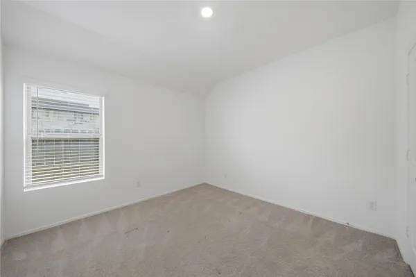 $2,500 | 14226 Overbrook Willow Way, Rosharon, TX 77583