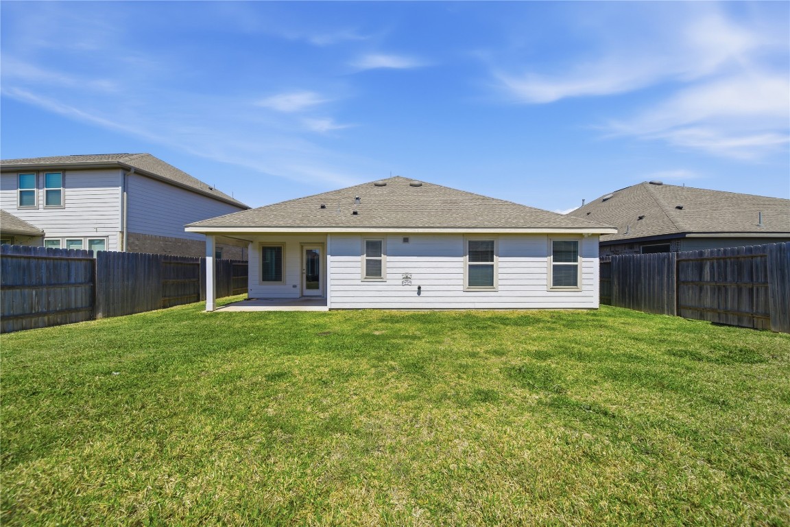 14226 Overbrook Willow Way Rosharon, TX 77583 - Photo 35 of 37