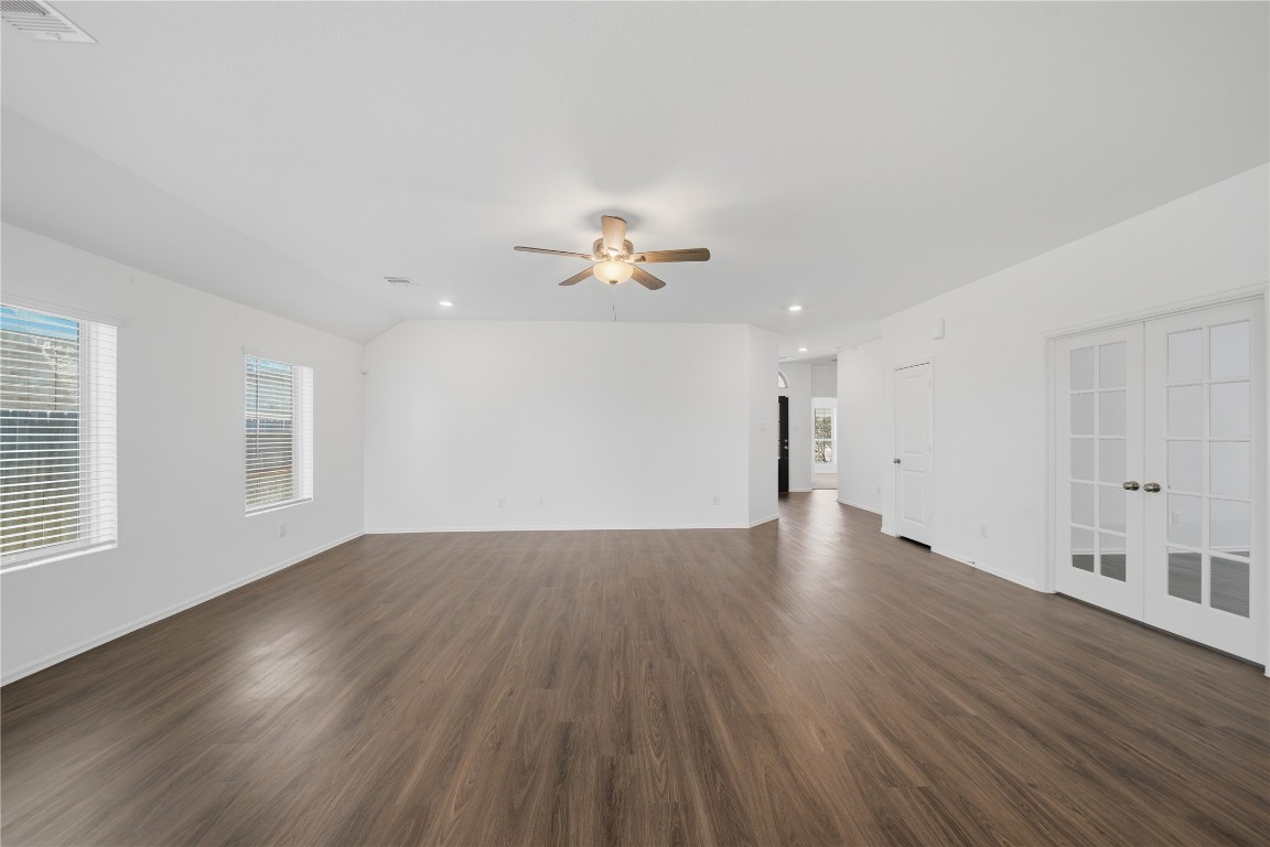 14226 Overbrook Willow Way Rosharon, TX 77583 - Photo 7 of 37