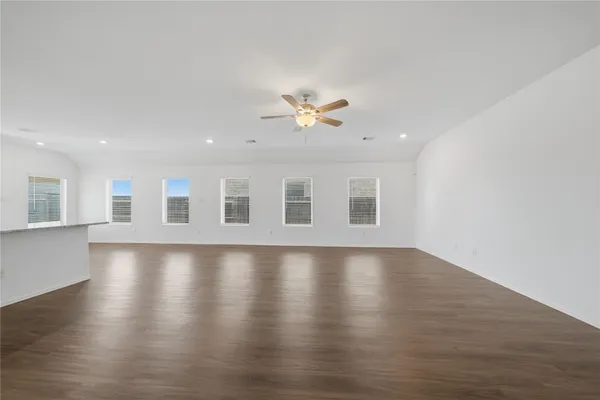 $2,500 | 14226 Overbrook Willow Way, Rosharon, TX 77583