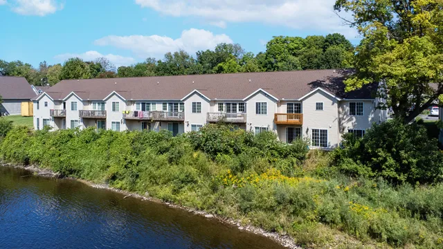 $270,000 | 717 Tioga Park Drive, Unit 717, Big Rapids, MI 49307