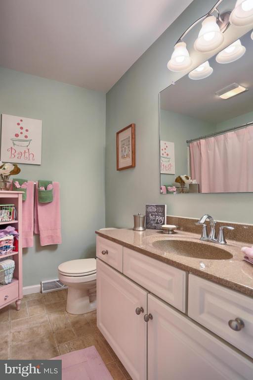 740 Wallingford Road Lititz, PA 17543 - Photo 20 of 38