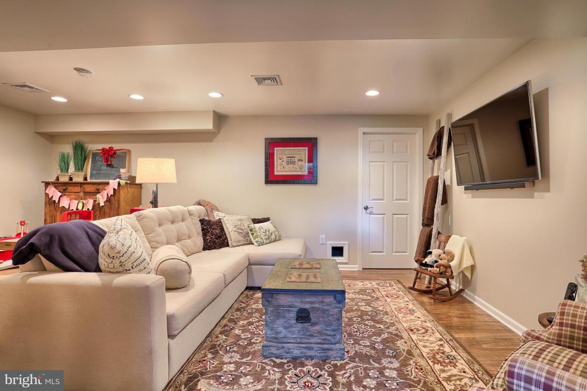 740 Wallingford Road Lititz, PA 17543 - Photo 26 of 38