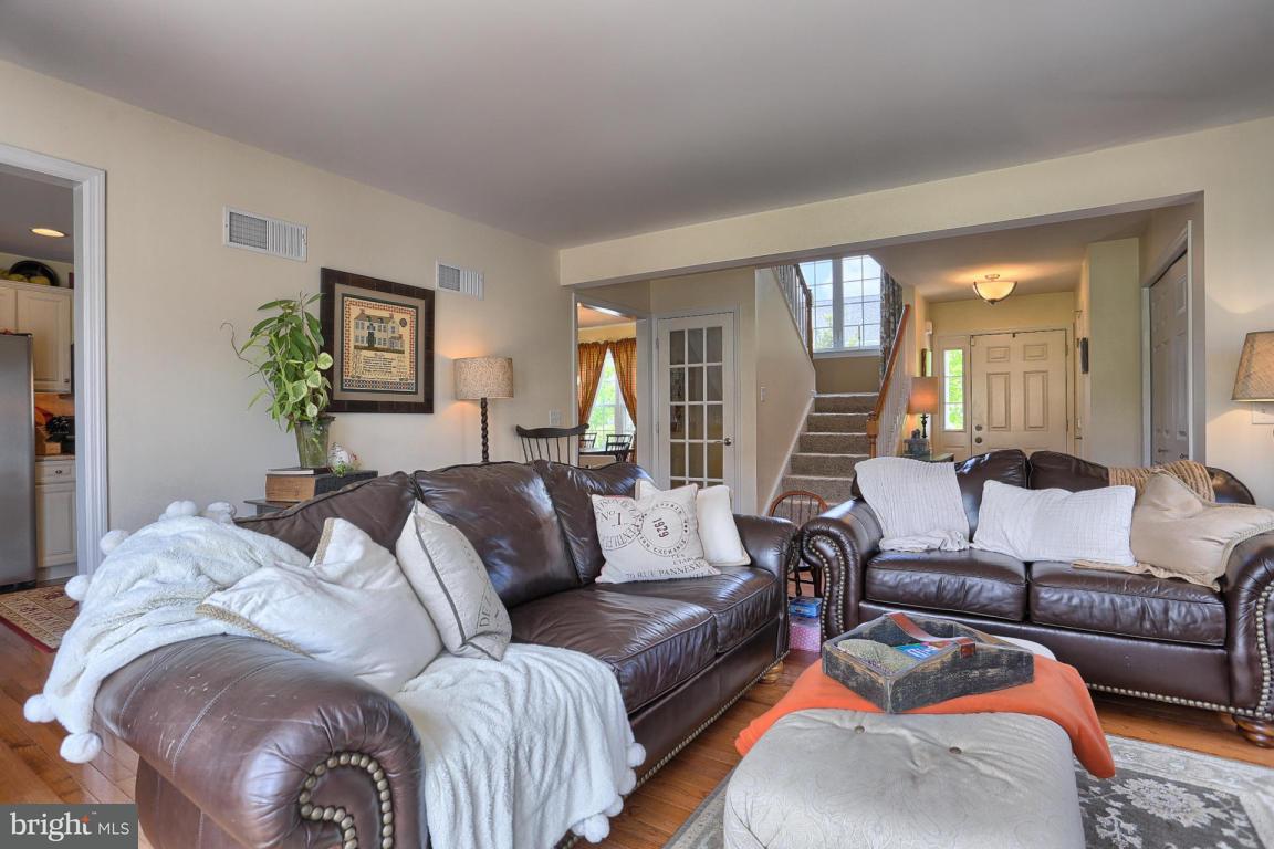 740 Wallingford Road Lititz, PA 17543 - Photo 6 of 38