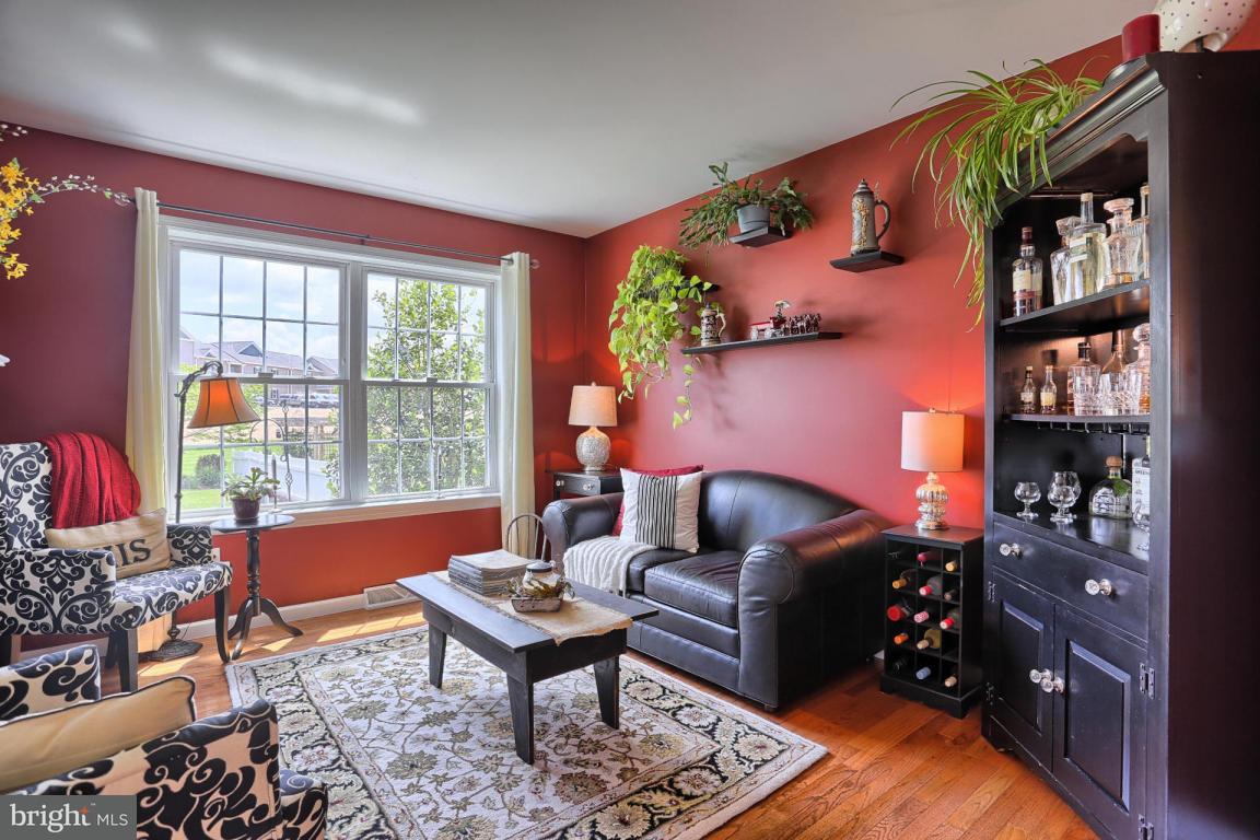 740 Wallingford Road Lititz, PA 17543 - Photo 8 of 38