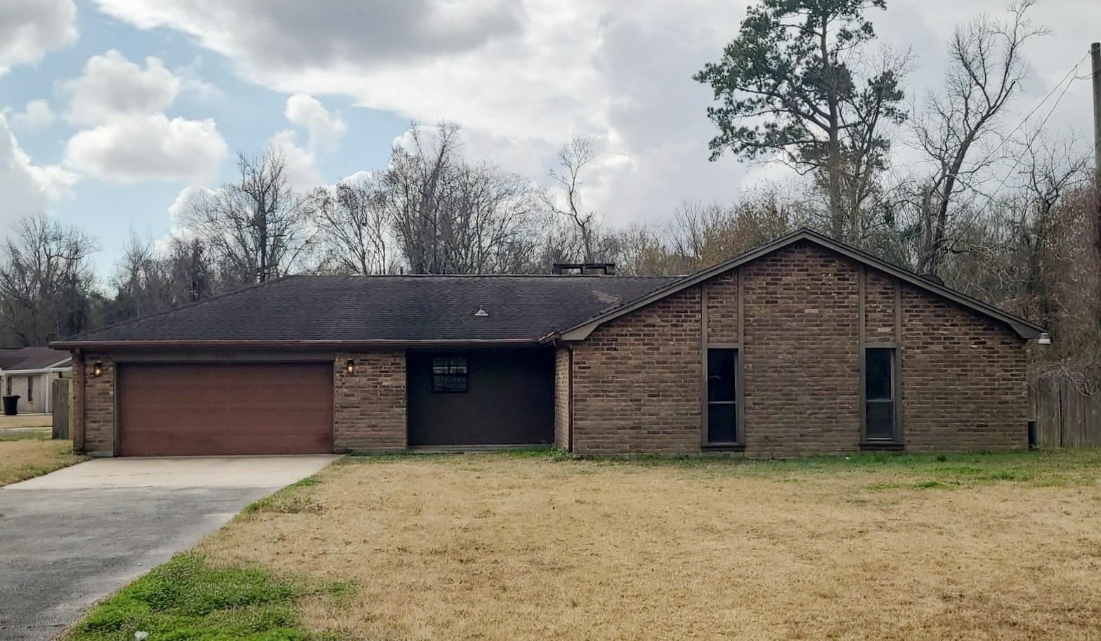 6180 Comstock Road Beaumont, TX 77708 - Photo 2 of 13