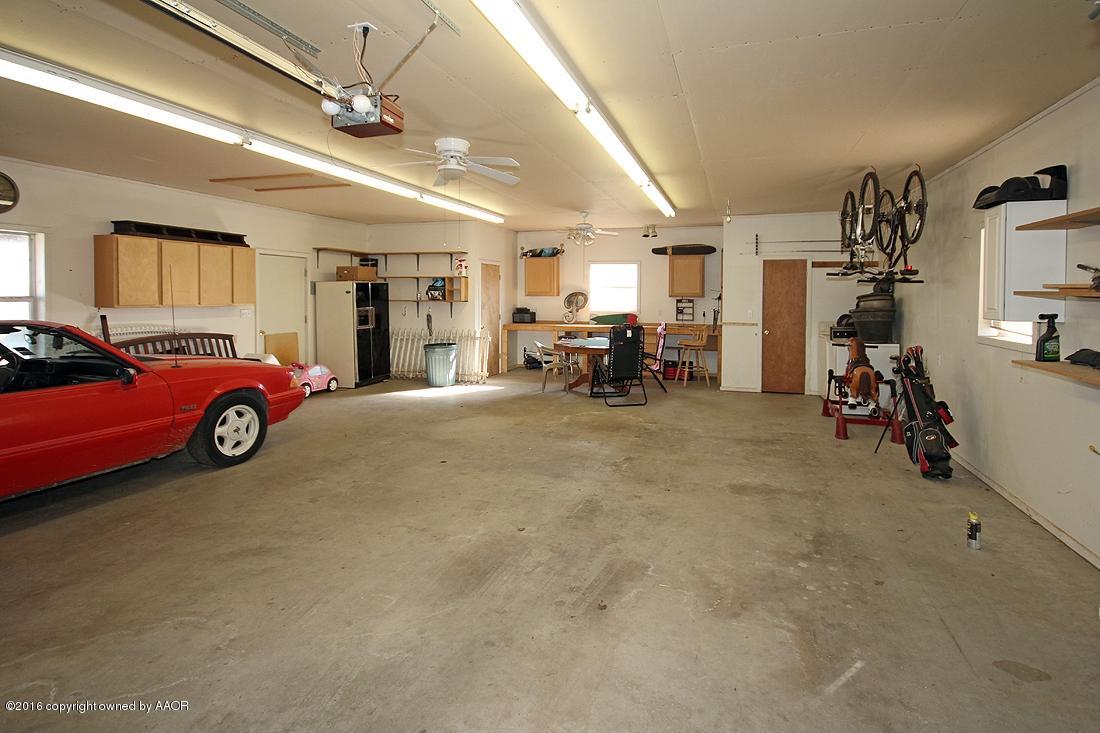 4213 Farmers Avenue Amarillo, TX 79110 - Photo 22 of 24 a view of a livingroom with furniture