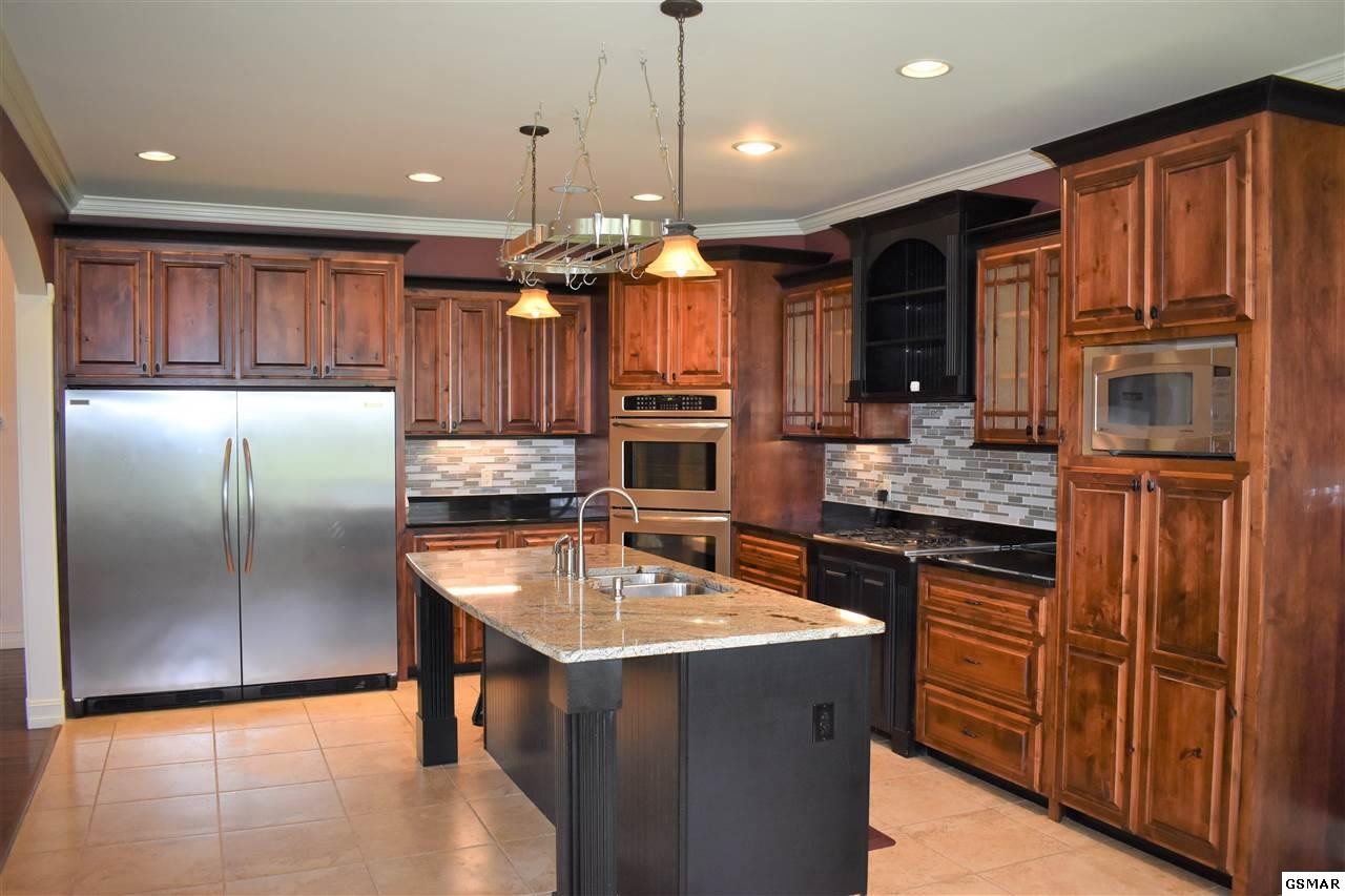 1302 Rippling Waters Circle Sevierville, TN 37876 - Photo 10 of 36 Gallery Image 10